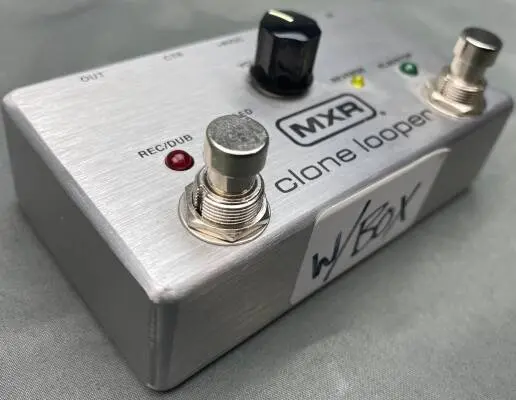 MXR - M303 Clone Looper Effects Pedal 2